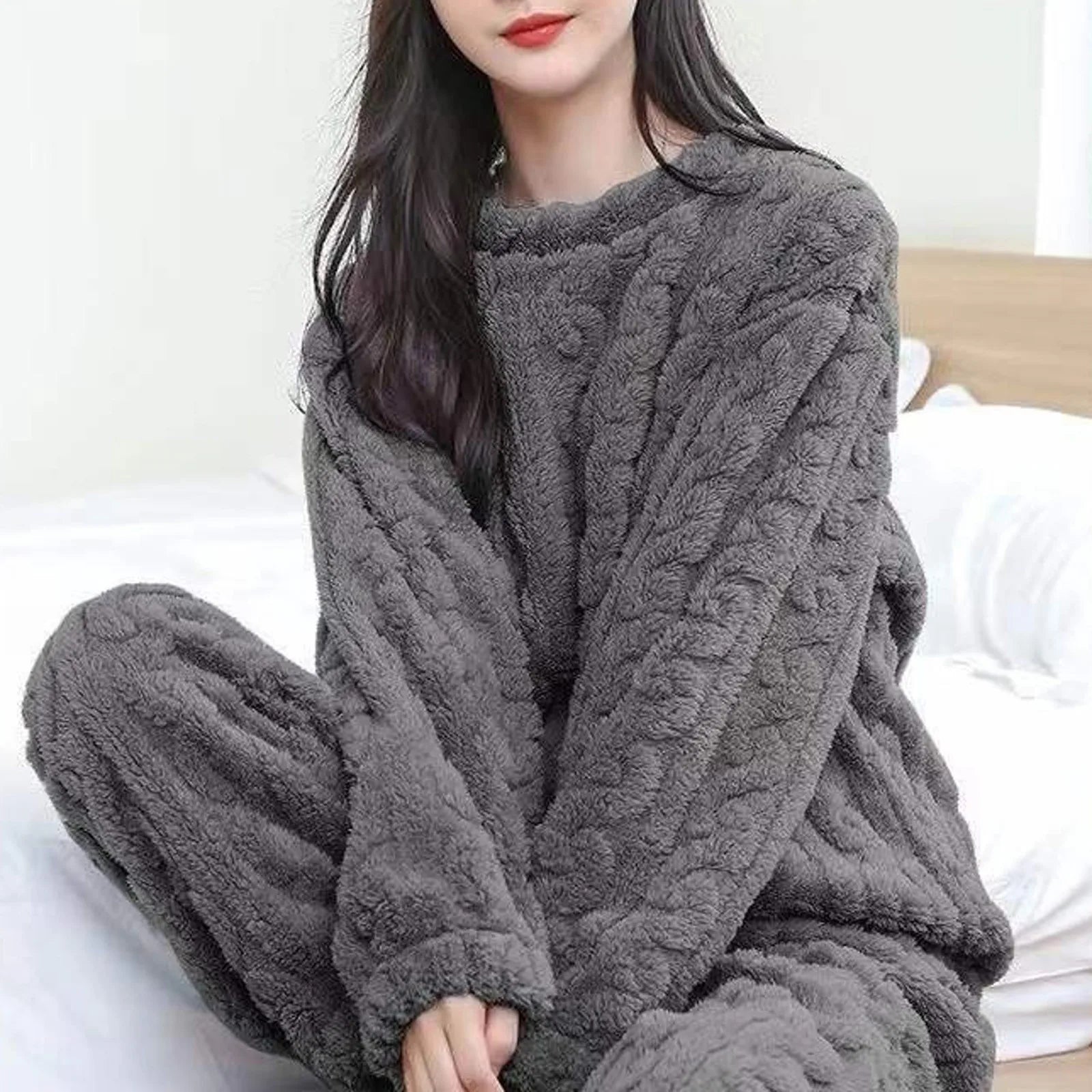 Winter Coral Velvet Pajamas Sets for Women 